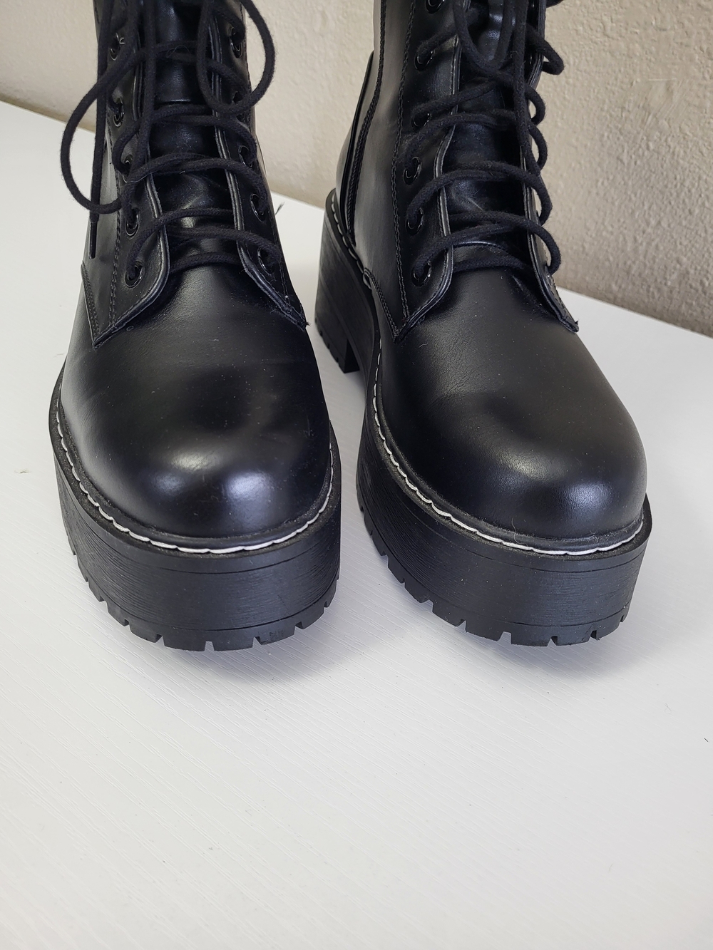 Soda Black Lace-Up Platform Combat Boots - Women Size 11 - Picture 2 of 11